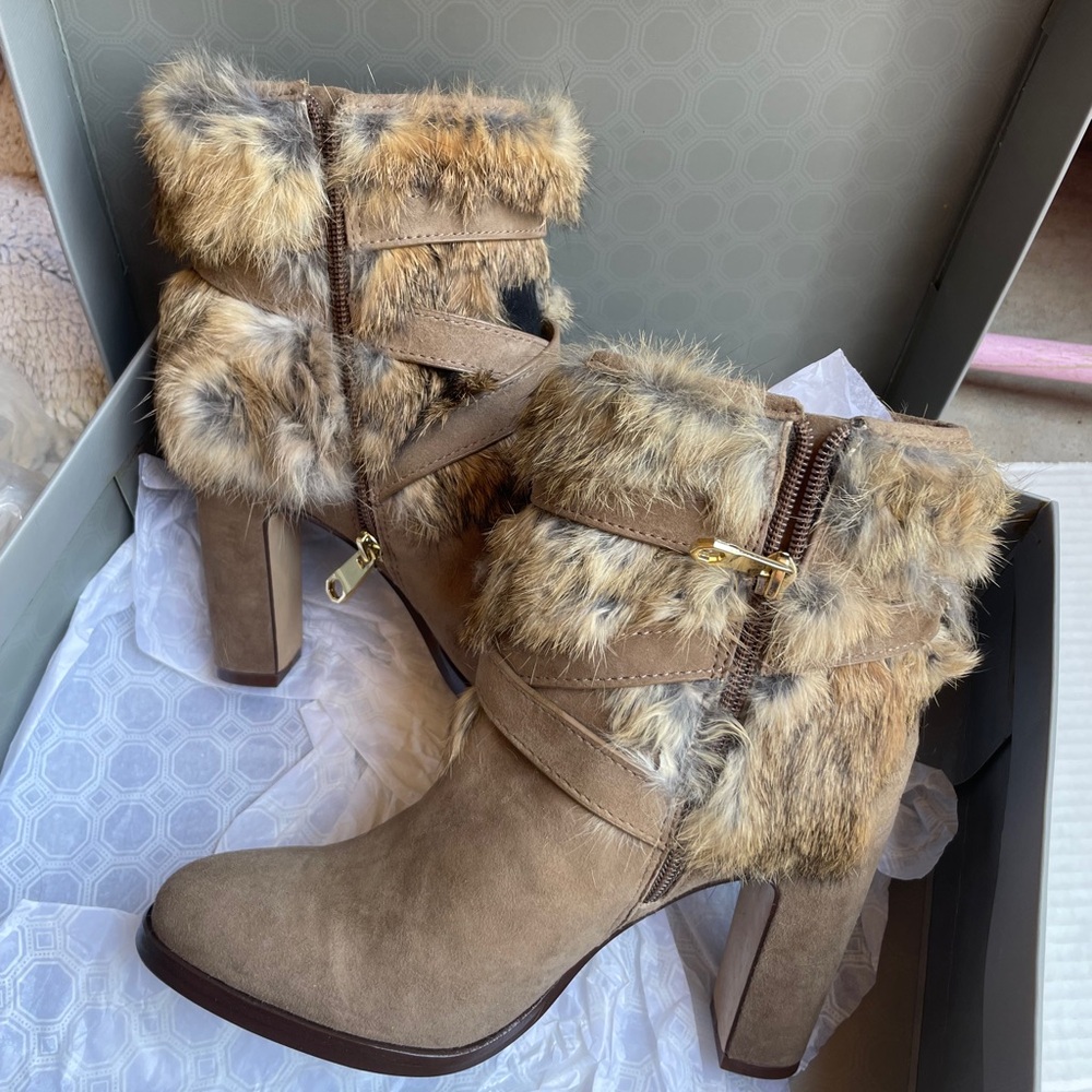 Louise et Cie Tan Rabbit Fur Heeled Boots Size 7.5 (NIB)